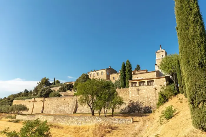 Entre villages provençaux et grands sites