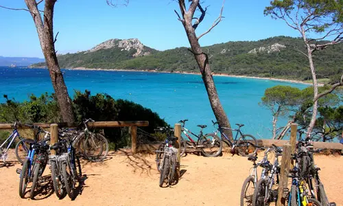 Entre villages, massif et littoral varois