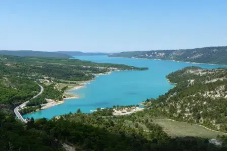Tourisme aux alentours