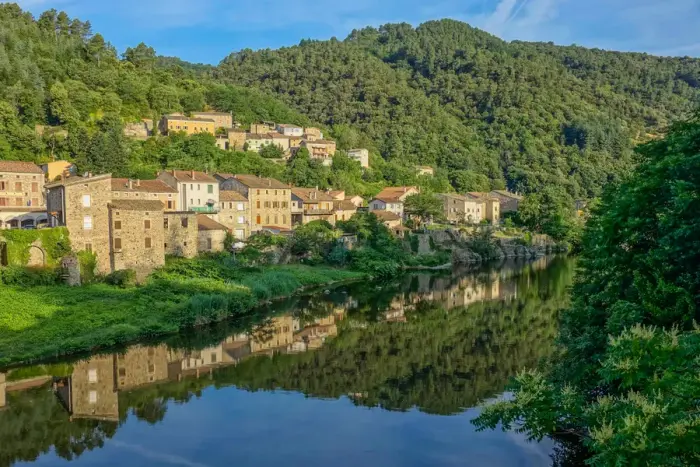 Villages ardéchois et grands sites naturels