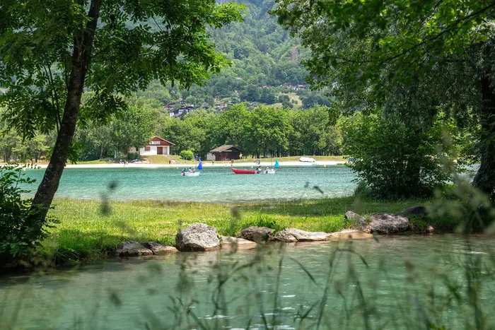 Entre lac, montagne et villages alpins