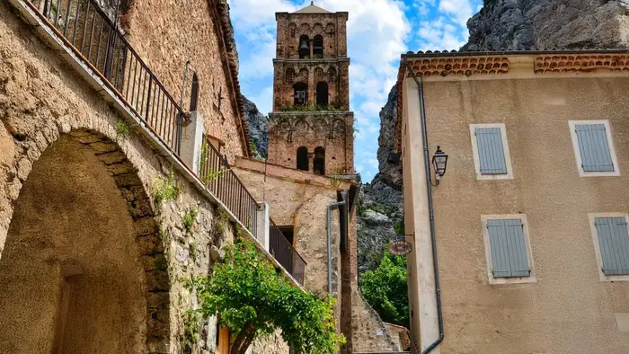 Verdon, lacs et villages provençaux