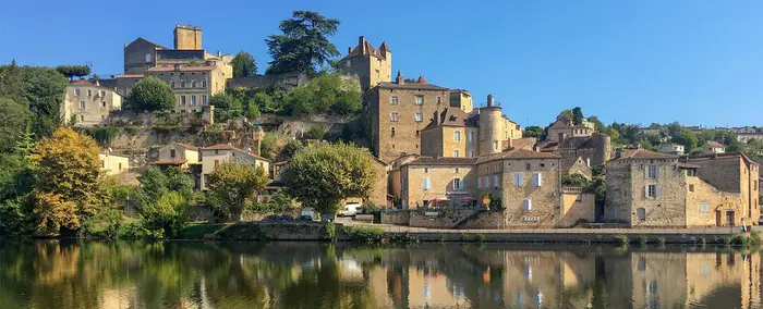 Villages, château et nature autour