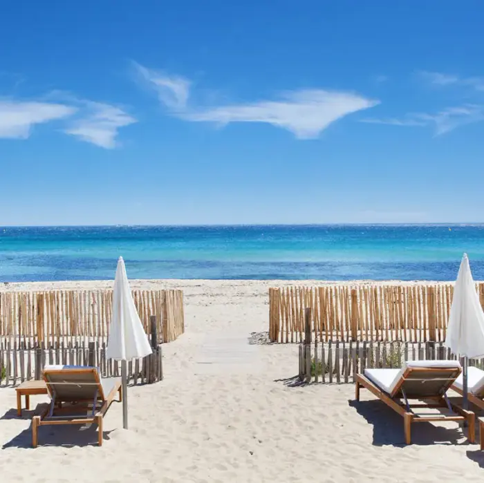 Ramatuelle, Pampelonne et Saint-Tropez proches