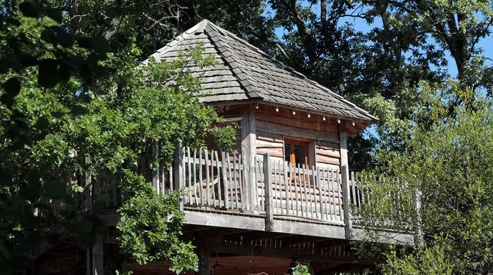 Camping - Capdrot - Aquitaine - Cabanes Perchées dans les Arbres