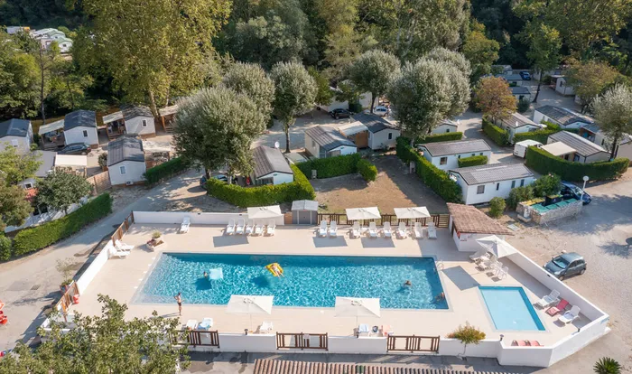 Camping Au Vallon Rouge