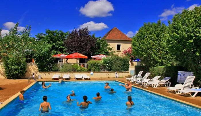 Camping - Peyrillac-et-Millac - Aquitaine - Au p'tit Bonheur