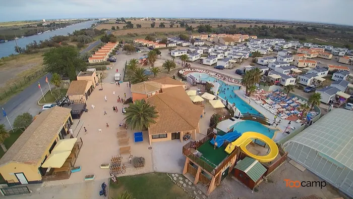 Camping - Fleury-d'Aude - Languedoc-Roussillon - Hamacs