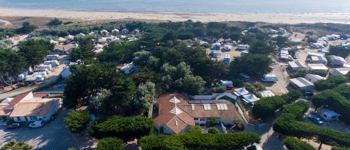 Camping - Le Bois-Plage-en-Ré - Poitou-Charentes - Les Amis de la Plage