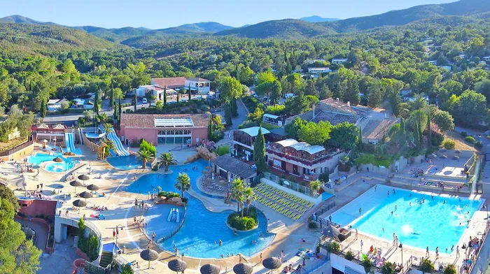 Camping - Roquebrune-sur Argens - Provence-Alpes-Côte d'Azur - Domaine de la Bergerie