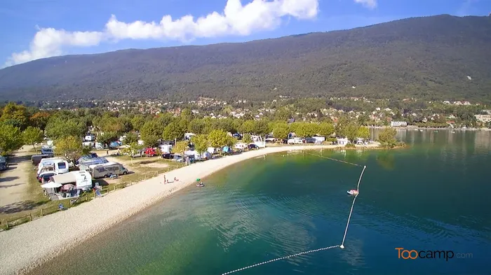 Camping - Le Bourget-du-Lac - Rhône-Alpes - L'île aux Cygnes