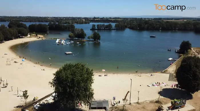 Camping - Montrevel-en-Bresse - Rhône-Alpes - La Plaine Tonique