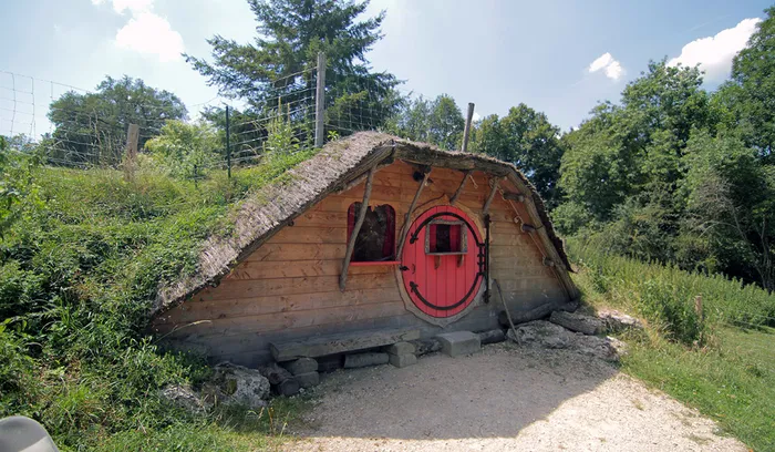 Camping - Descartes - Grand Centre - Domaine de La Roche Bellin