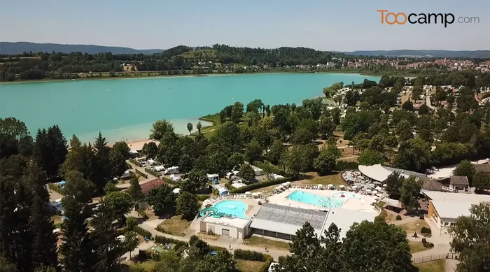 Camping - Clairvaux-les-Lacs - Franche-Comté - Le Fayolan