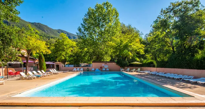 Camping - Tourrettes sur Loup - Provence-Alpes-Côte d'Azur - Les Rives du Loup