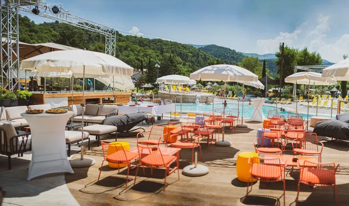 Camping - Volonne - Provence-Alpes-Côte d'Azur - L'Hippocampe