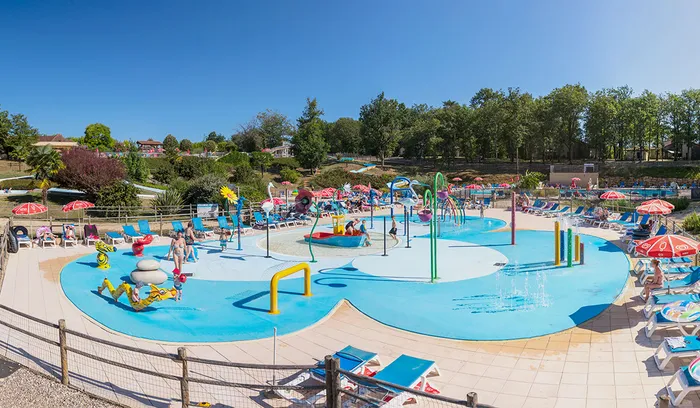 Camping - Saint-Avit-de-Vialard - Aquitaine - Saint Avit Loisirs