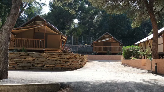 Camping - Le Pradet - Provence-Alpes-Côte d'Azur - Les Oursinières
