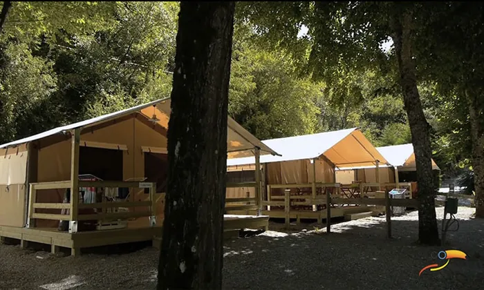 Camping - Les Vignes - Languedoc-Roussillon - La Blaquière
