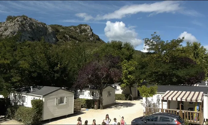Camping - Saint-Sauveur-de-Cruzières - Rhône-Alpes - La Claysse