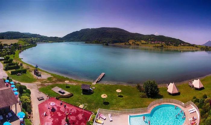Camping - Massignieu-de-Rives - Rhône-Alpes - Lac du Lit du Roi