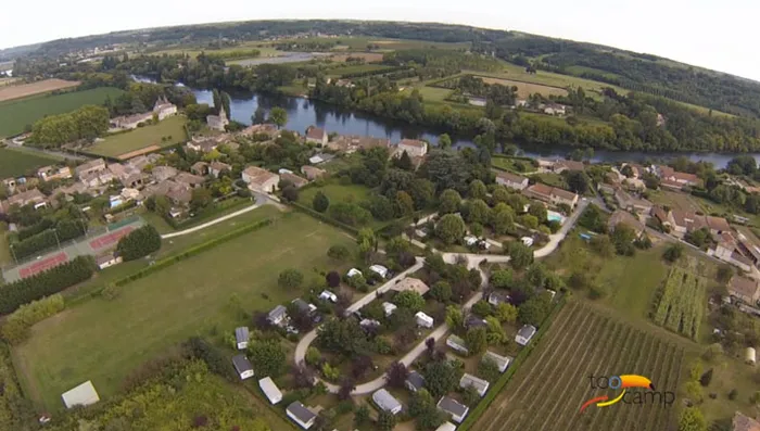 Camping - Saint-Antoine-de-Breuilh - Aquitaine - La Rivière Fleurie