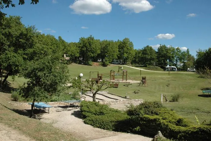 Camping - Saint-Cirq-Lapopie - Midi-Pyrénées - La Truffière