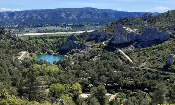Camping - Orgon - Provence-Alpes-Côte d'Azur - La Vallée Heureuse
