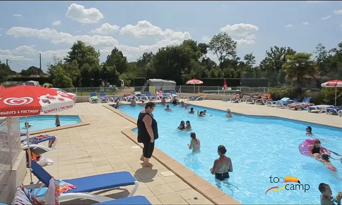 Camping - Bois-de-Cené - Pays de Loire - Le Bois Joli