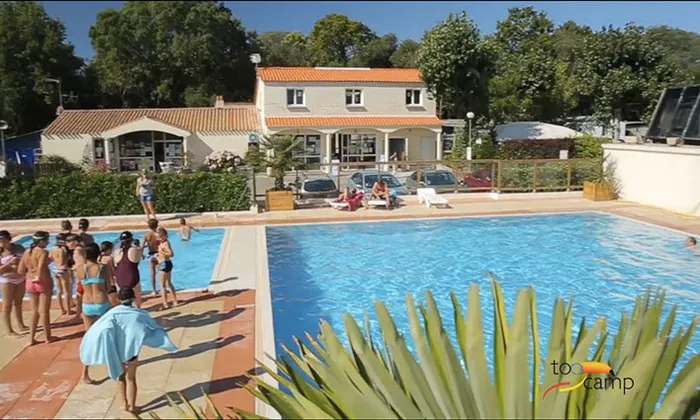 Camping - La Barre-de-Monts - Pays de Loire - Le Marais Neuf
