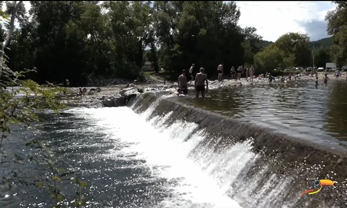 Camping - Rosières - Rhône-Alpes - Acacias