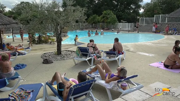 Camping - Berrias et Casteljau - Rhône-Alpes - Les Cigales