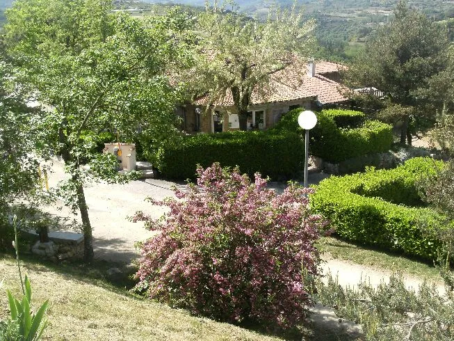 Camping - Le Crestet - Rhône-Alpes - Les Rôches