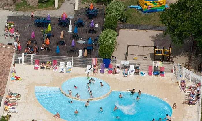 Camping - Coëx - Pays de Loire - Le Village de Florine