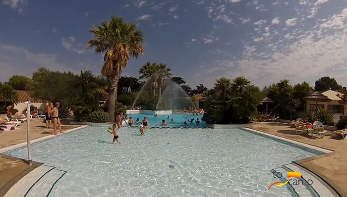 Camping - La Couarde-sur-Mer - Poitou-Charentes - L'Océan