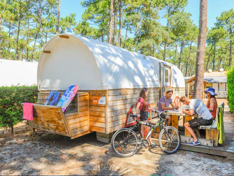 Dormir dans un hébergement insolite