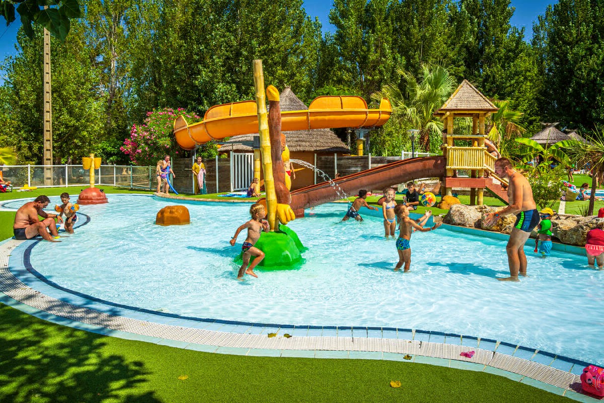 Paradis 4* 🌴 en famille bord de Méditerranée À partir de 37 € la nuit en mobil-home 4 pers. | 6369