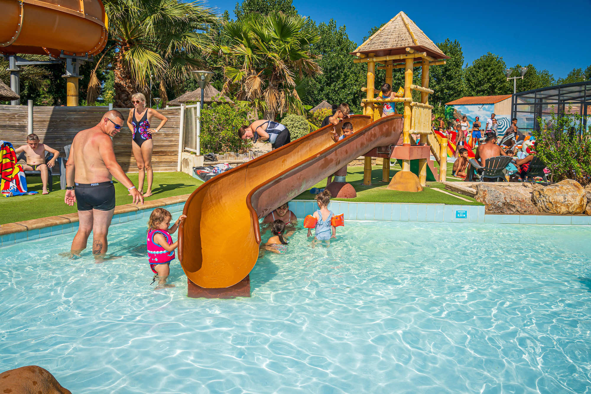 Paradis 4* 🌴 en famille bord de Méditerranée À partir de 37 € la nuit en mobil-home 4 pers. | 6369