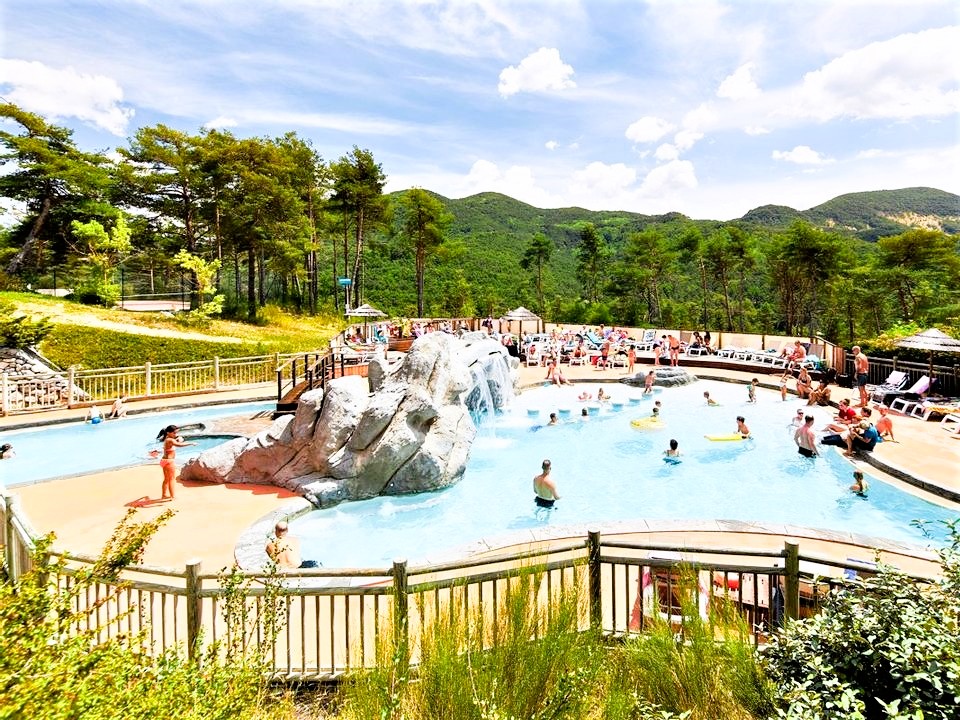 Superdeal Camping -Castellane - Provence-Alpes-Côte d'Azur - Les Collines de Castellane - dès dès 308 € pour 7 nuits la semaine | 6322 Superdeal Camping -Castellane - Provence-Alpes-Côte d'Azur - Les Collines de Castellane - dès dès 308 € pour 7 nuits la semaine | 6322