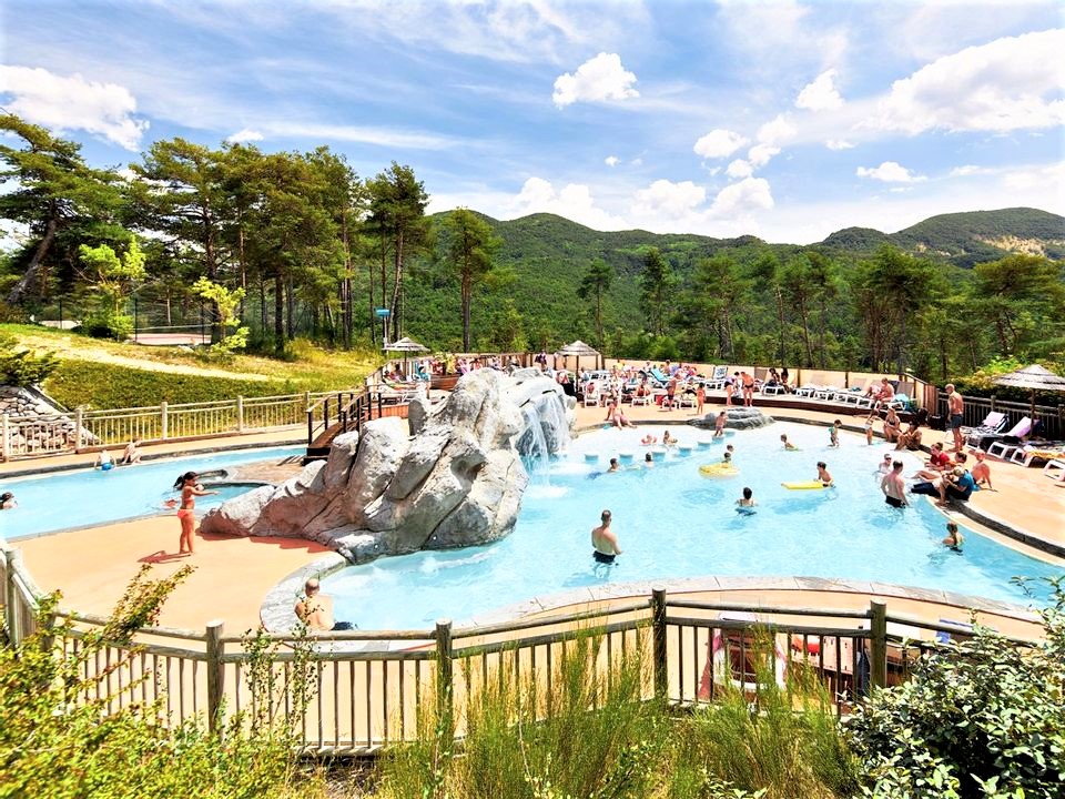 Superdeal Camping -Castellane - Provence-Alpes-Côte d'Azur - Les Collines de Castellane - dès dès 513 la semaine la semaine | 5266 Superdeal Camping -Castellane - Provence-Alpes-Côte d'Azur - Les Collines de Castellane - dès dès 513 la semaine la semaine | 5266