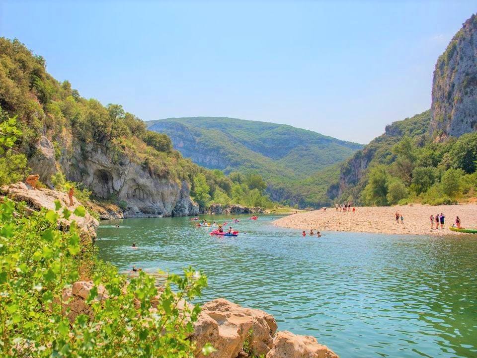 Superdeal Camping -Ruoms - Rhône-Alpes - La Bastide en Ardèche - dès dès 553 la semaine la semaine | 5333 Superdeal Camping -Ruoms - Rhône-Alpes - La Bastide en Ardèche - dès dès 553 la semaine la semaine | 5333