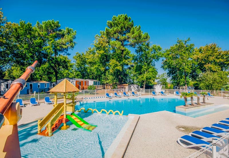 Superdeal Camping -Saint-Augustin - Poitou-Charentes - L'Ecureuil - dès dès 574 € pour 7 nuits la semaine | 5458 Superdeal Camping -Saint-Augustin - Poitou-Charentes - L'Ecureuil - dès dès 574 € pour 7 nuits la semaine | 5458