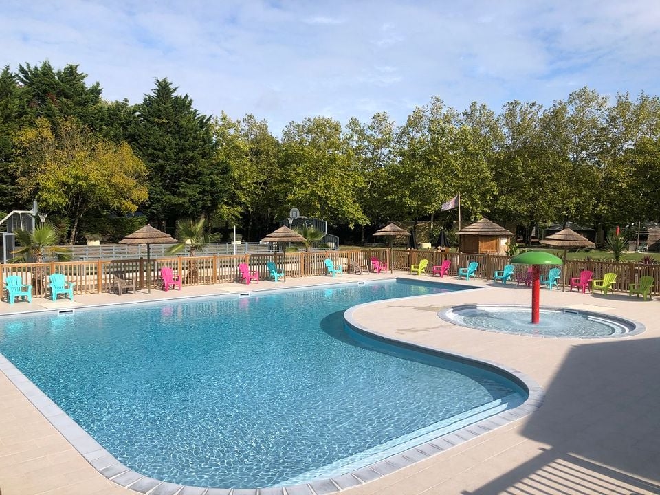 Superdeal Camping -Saint-Martin-de-Ré - Poitou-Charentes - Les Maraises - dès dès 369 € pour 7 nuits la semaine | 5306 Superdeal Camping -Saint-Martin-de-Ré - Poitou-Charentes - Les Maraises - dès dès 369 € pour 7 nuits la semaine | 5306