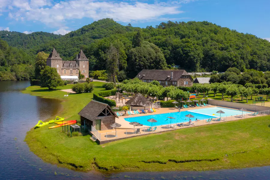 Superdeal Camping -Argentat - Limousin - Château du Gibanel - dès dès 231 pour 7 nuits la semaine | 1708