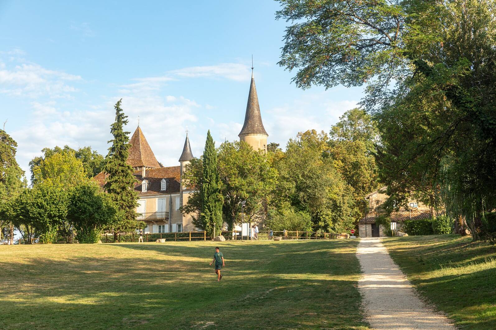 Superdeal Camping -Rives - Aquitaine - Château de Fonrives - dès dès 189 € pour 7 nuits la semaine | 5595