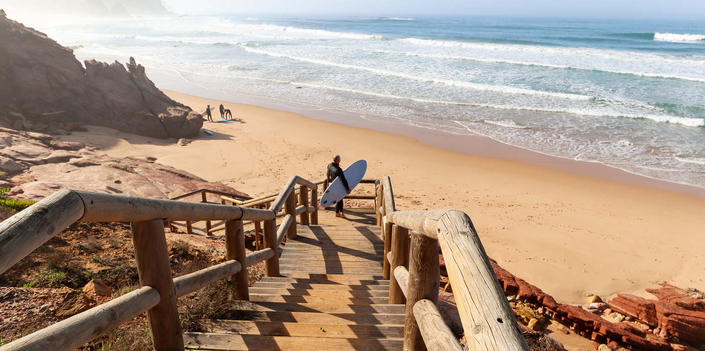 Portugal : Hébergement insolite, plage à vos pieds! 612 €* la semaine du 23/06, Lodge tout confort 5 pers. | 6323 Portugal : Hébergement insolite, plage à vos pieds! 612 €* la semaine du 23/06, Lodge tout confort 5 pers. | 6323