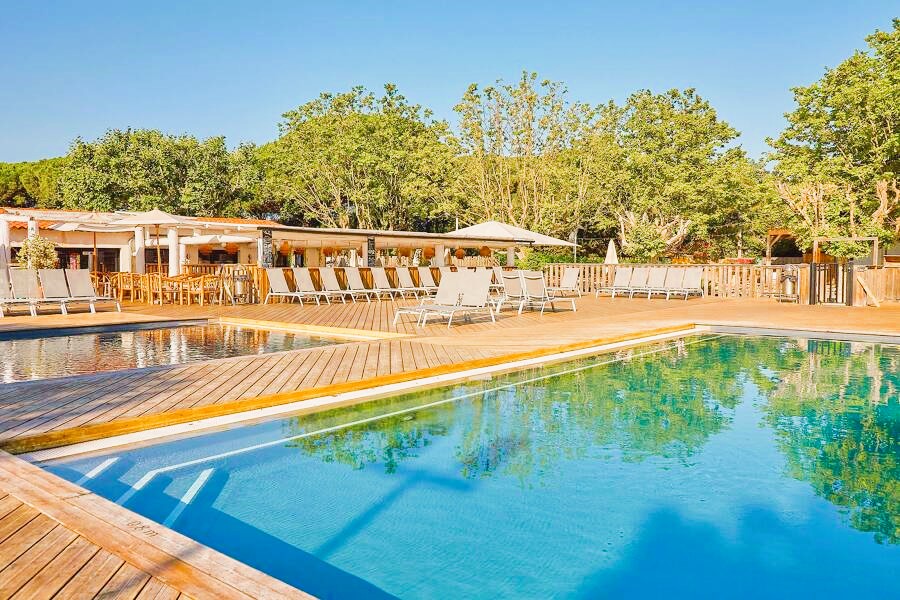 Superdeal Camping -Saint-Aygulf - Provence-Alpes-Côte d'Azur - La Plage d'Argens - dès dès 399 € pour 7 nuits la semaine | 4548 Superdeal Camping -Saint-Aygulf - Provence-Alpes-Côte d'Azur - La Plage d'Argens - dès dès 399 € pour 7 nuits la semaine | 4548