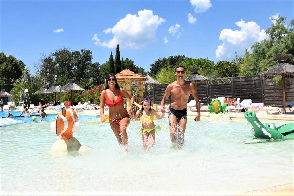 Superdeal Camping -Cogolin - Provence-Alpes-Côte d'Azur - L'Argentière - dès dès 375 € pour 7 nuits la semaine | 5141