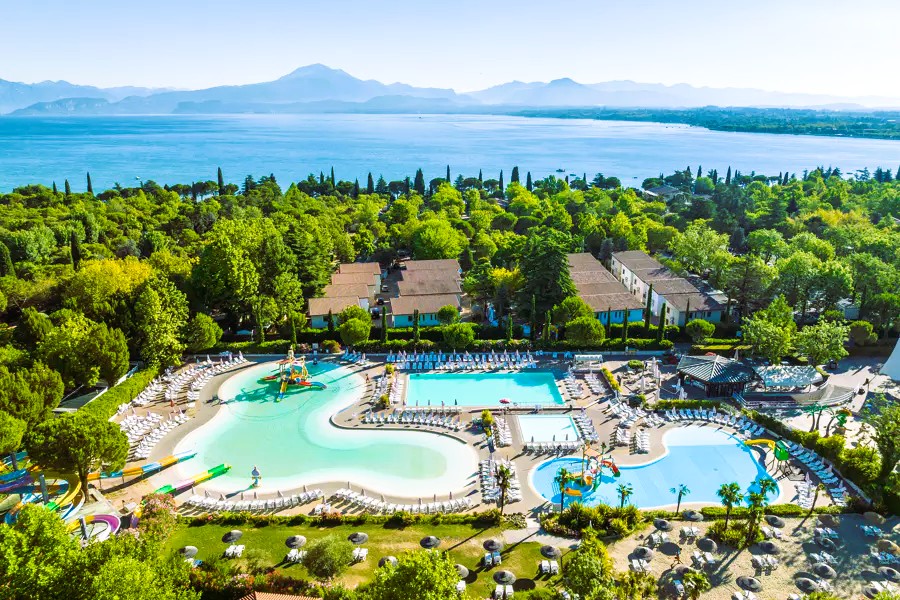Superdeal Camping -Peschiera del Garda - Vénétie - Bella Italia - dès dès 546 € pour 7 nuits la semaine | 1794 Superdeal Camping -Peschiera del Garda - Vénétie - Bella Italia - dès dès 546 € pour 7 nuits la semaine | 1794