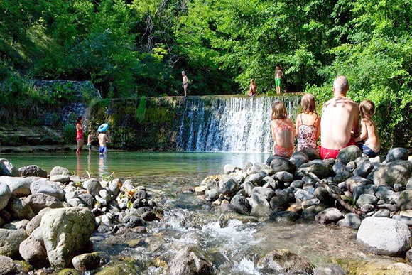 Superdeal Camping - Lussas - Rhône-Alpes - Ludo - dès dès 276la semaine la semaine Superdeal Camping - Lussas - Rhône-Alpes - Ludo - dès dès 276la semaine la semaine